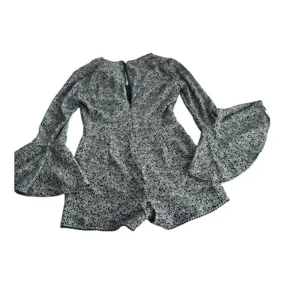 š Francescaās Blue Rain Dark Teal RomperāsizeāM - Picture 8 of 8